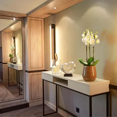 Hotel Favorite Parkhotel 4*