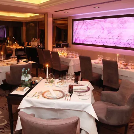 Favorite Parkhotel Hotel